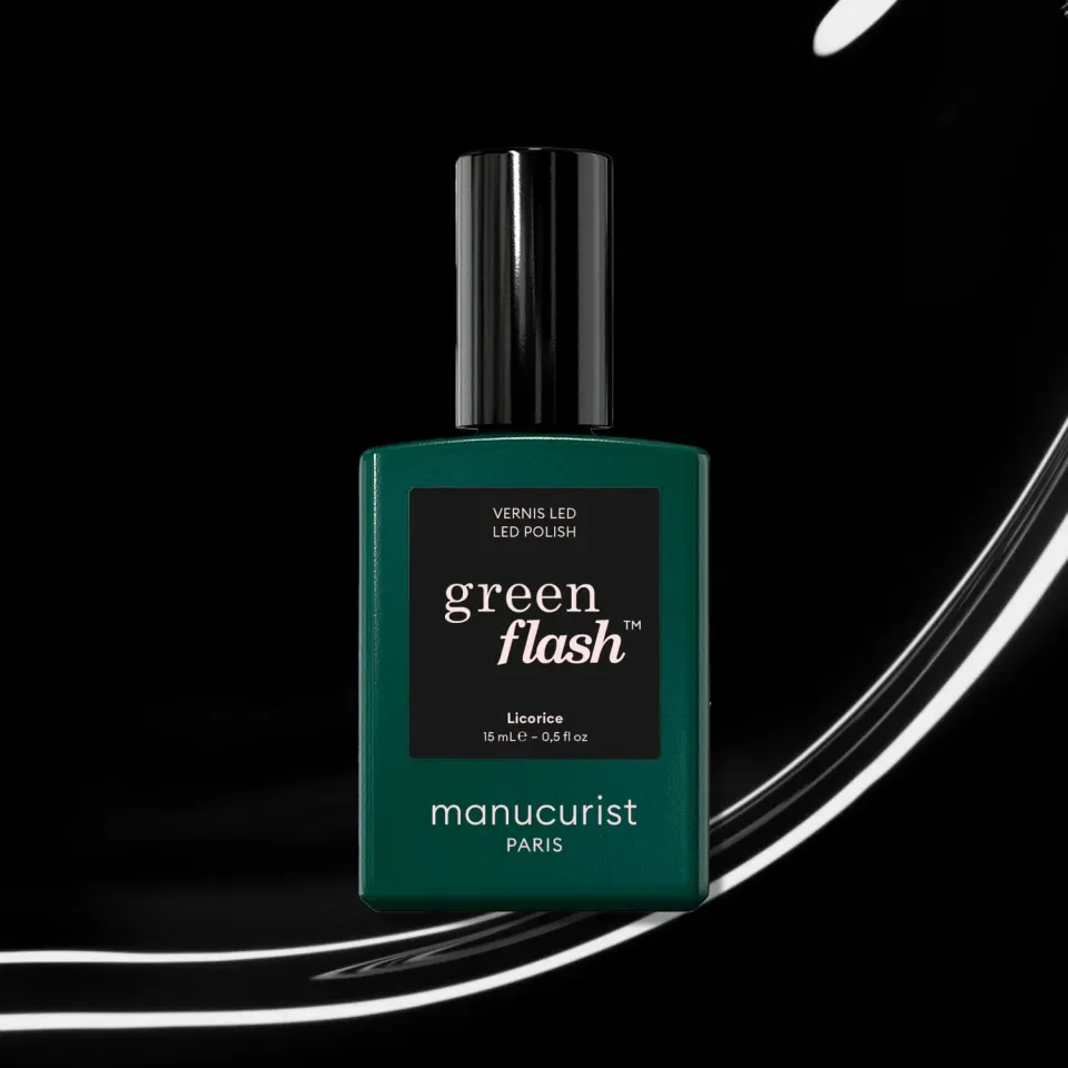 Manucurist Green Flash Licorice neglelakk svart