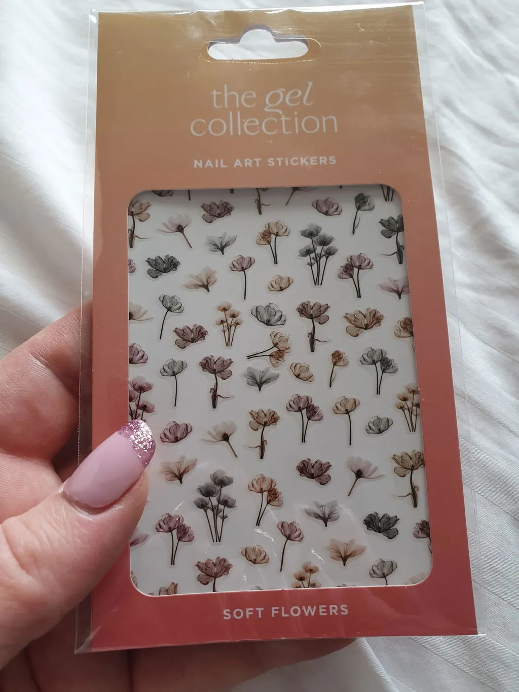 The Gel Collection Soft Flowers negleklistremerker blomster