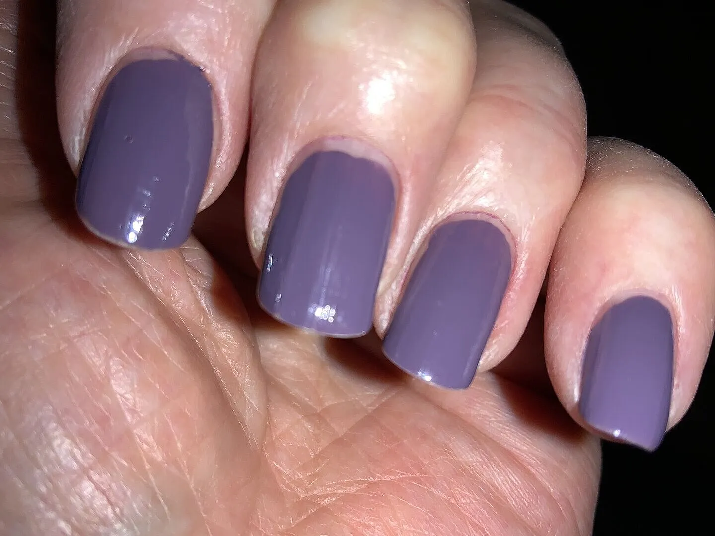 Nails Inc Wetherby Gardens geleneglelakk lilla