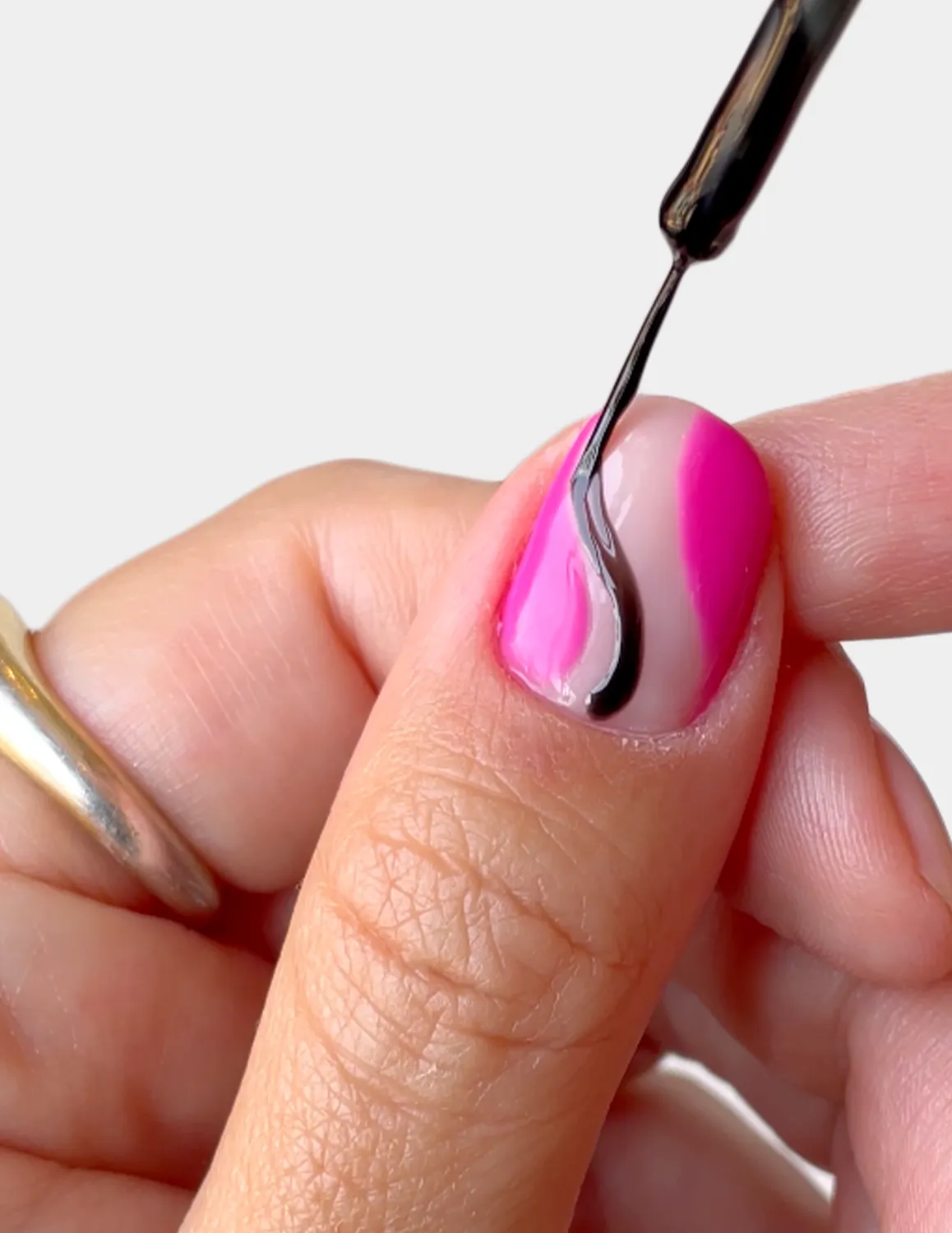 Le Mini Macaron Licorice gel liner 6 ml sort