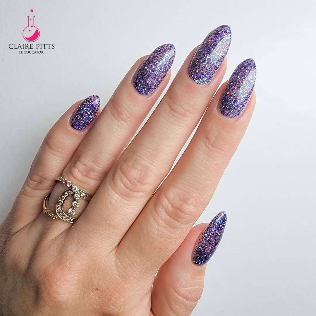 Light Elegance Tough Act to Follow glittergel 10 ml midnatt