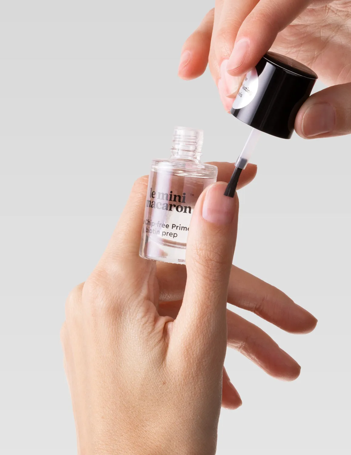 Le Mini Macaron Chip-Free negleprimer biotin fet negl