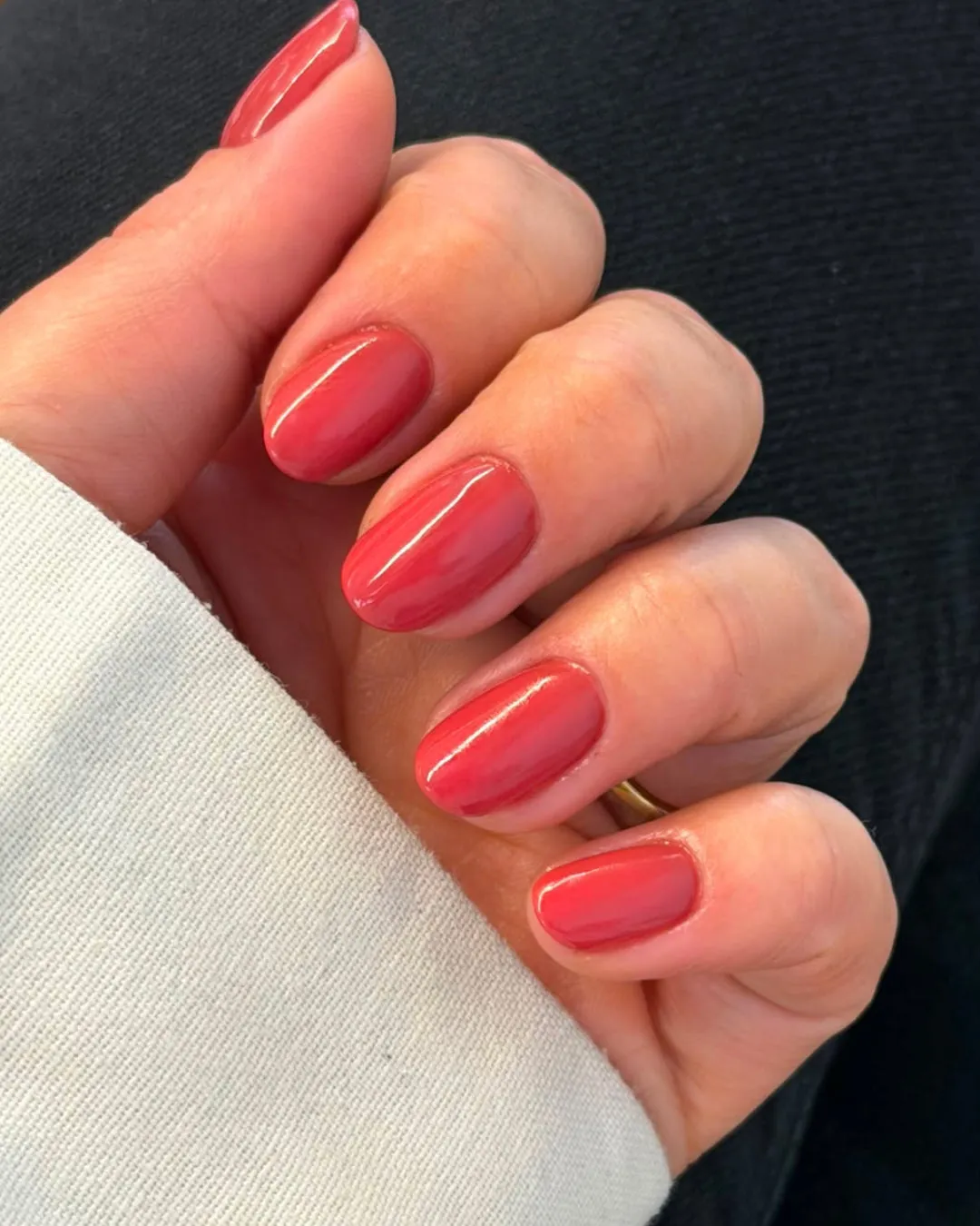 The Gel Collection 111 Guilty Pleasure gellakk rød