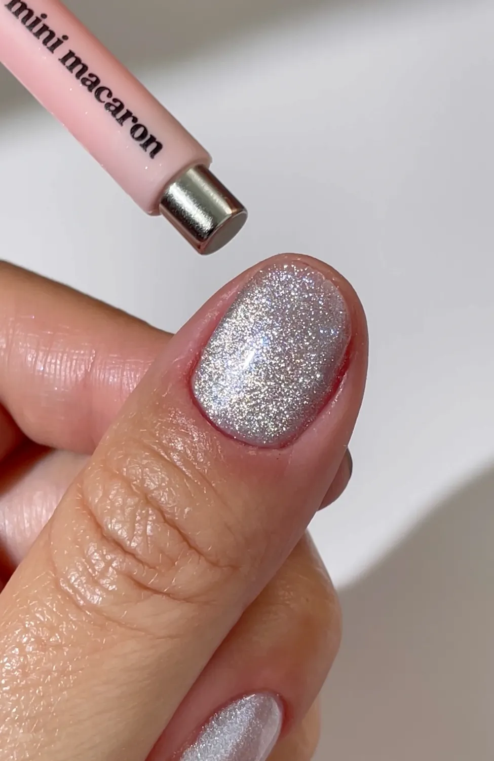 Le Mini Macaron Moon Beam cat eye gellakk 8,5 ml magnet