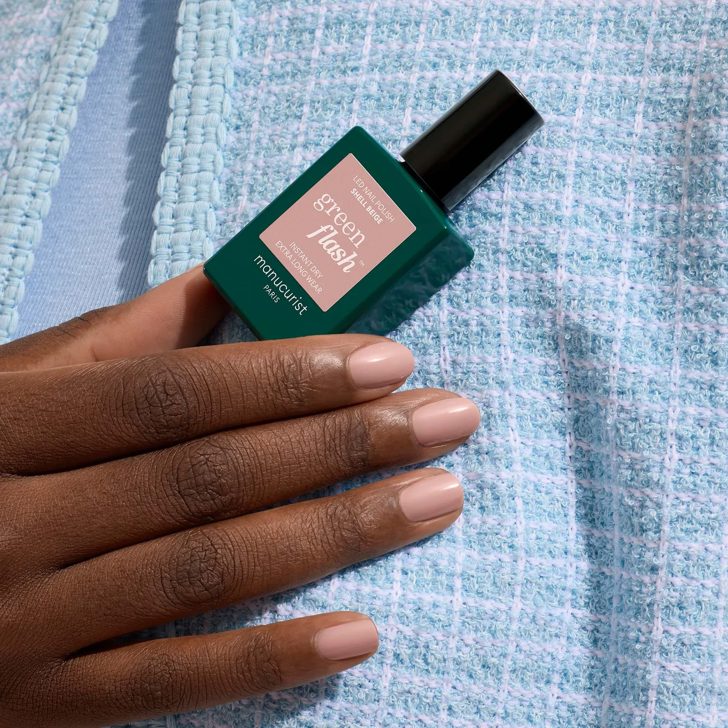 Manucurist Green Flash Shell Beige gel neglelakk nude