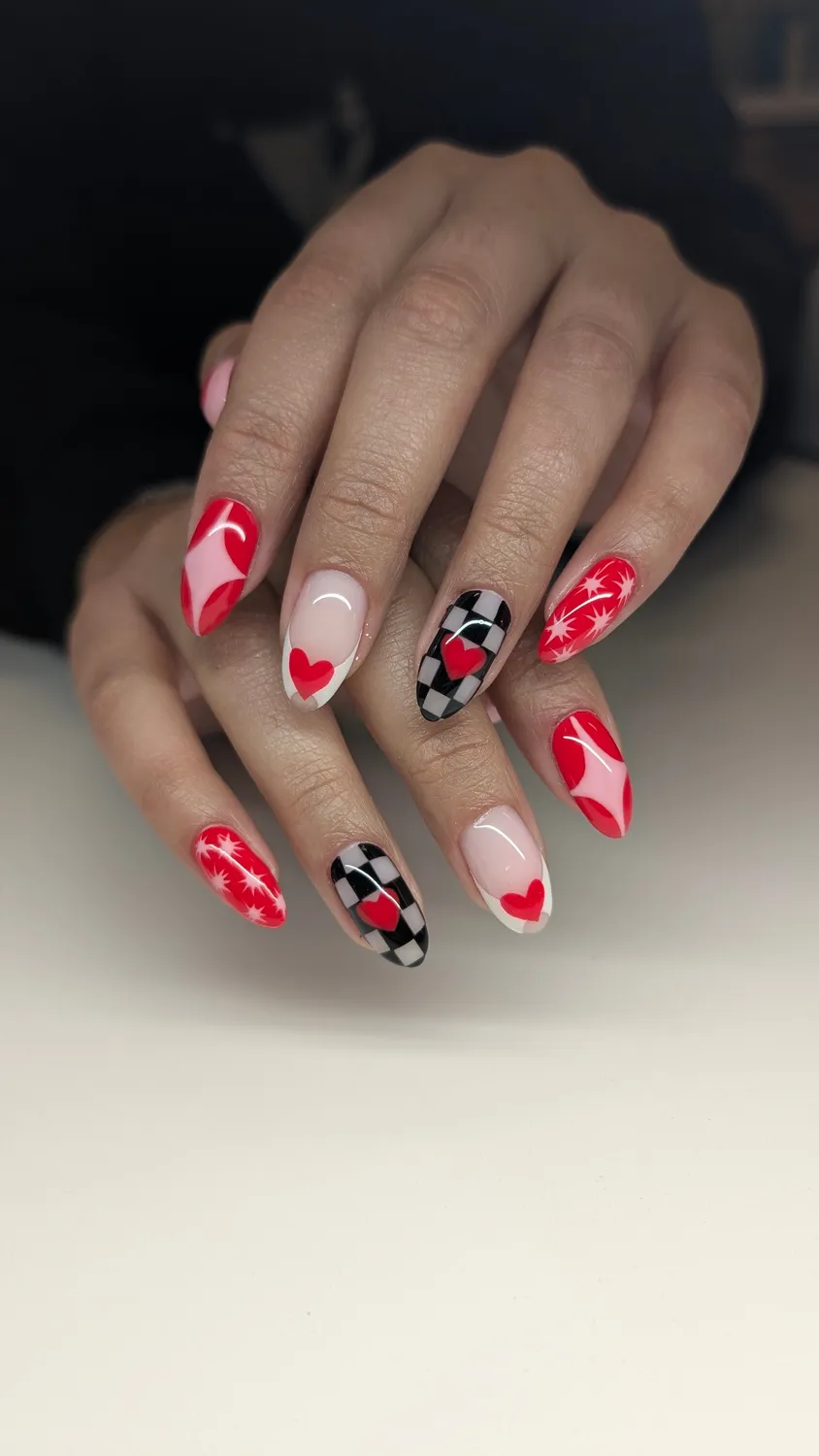 Light Elegance ButterCream Queen of Hearts gellakk rød heldekkende