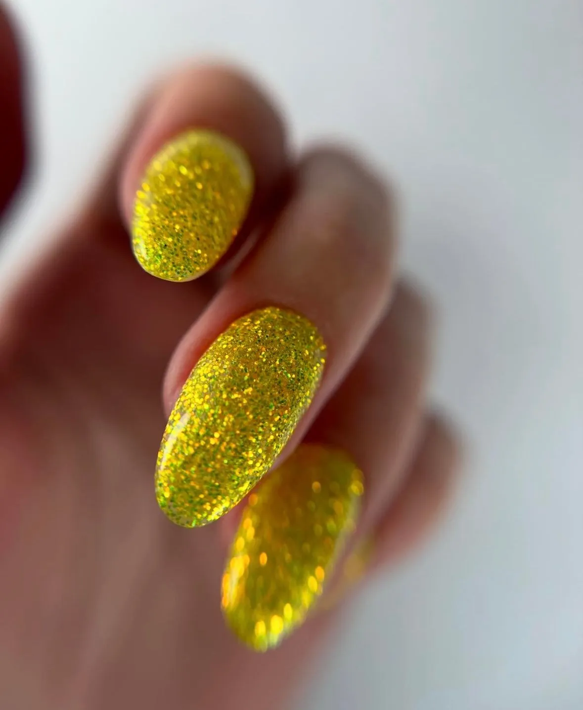 Light Elegance Good Vibrations glittergel 10 ml sitrongul