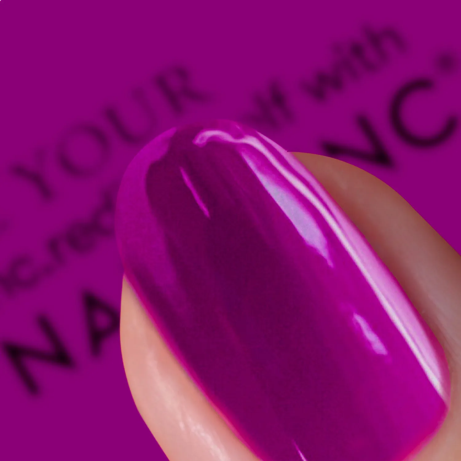 Nails Inc Kingly Court neglelakk neon lilla