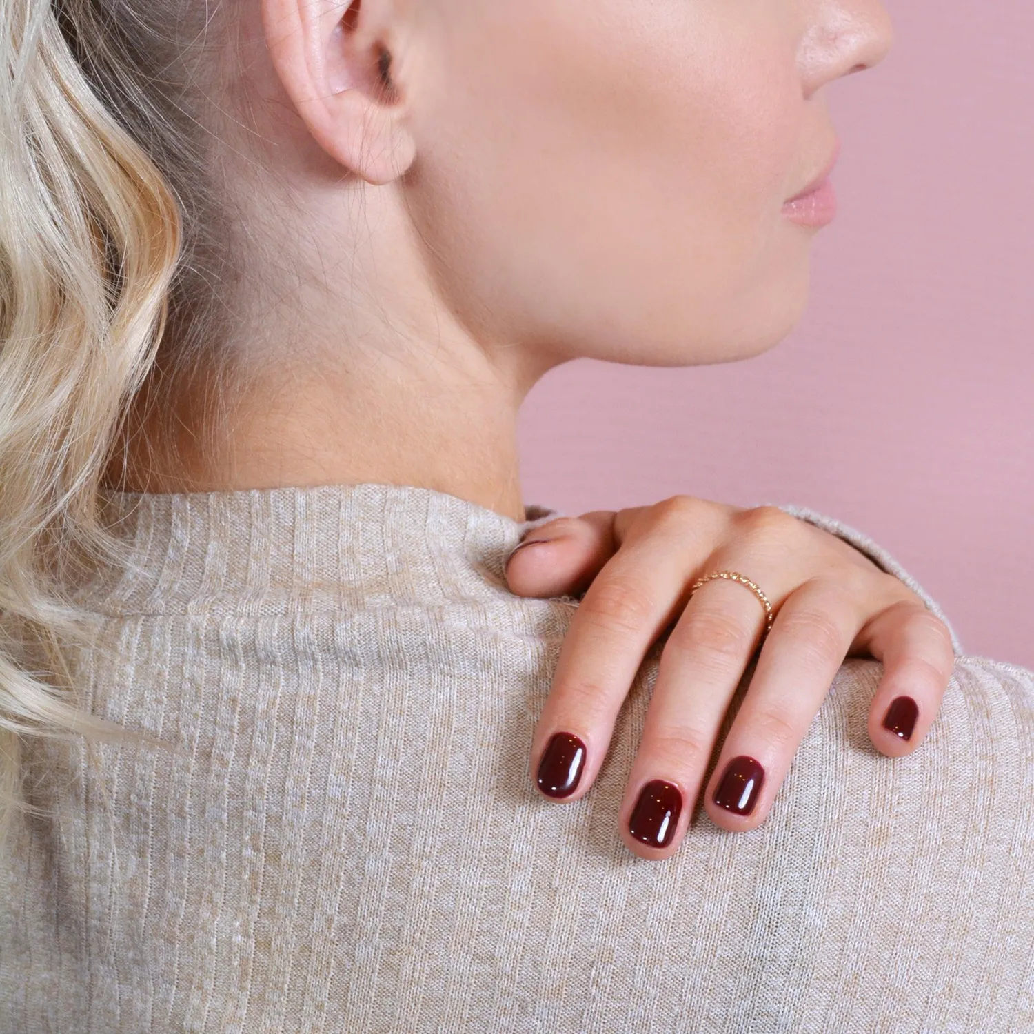 Le Mini Macaron Cassis gellakk 8,5 ml mørkerød