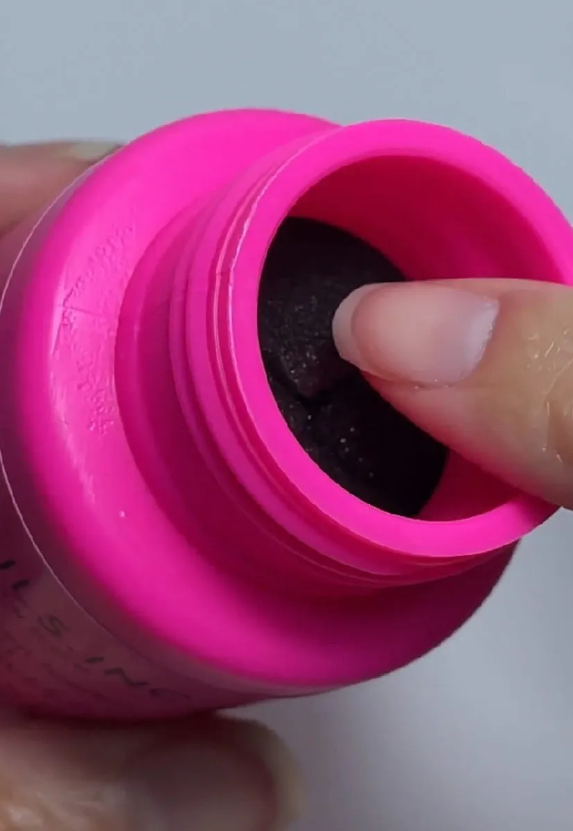 Nails Inc Vegan Collagen neglelakkfjerner neon rosa
