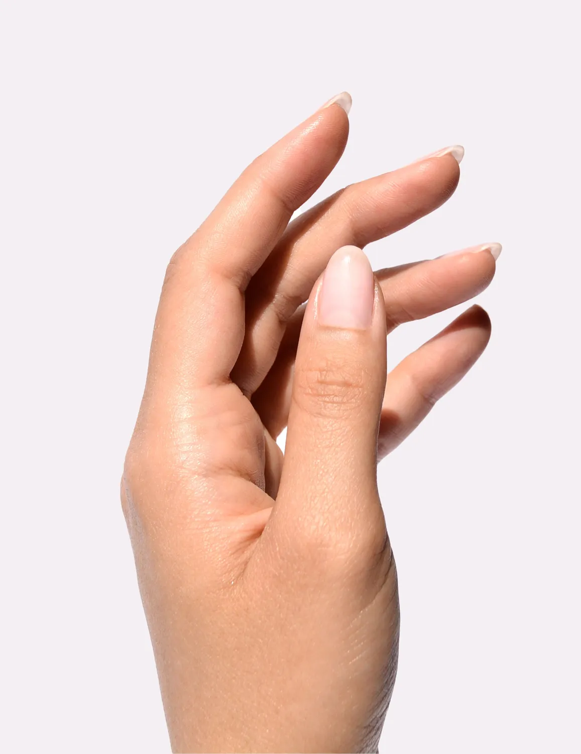 Le Mini Macaron Berry Bisous negleolje 10 ml bringebær