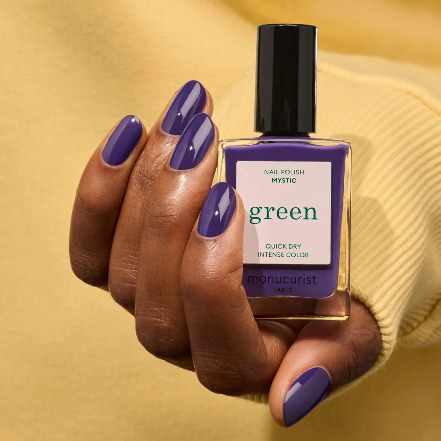 Manucurist Green Mystic neglelakk mørkelilla opak