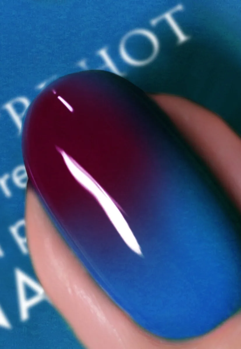Nails Inc London You're So Fire neglelakk fargeskiftende