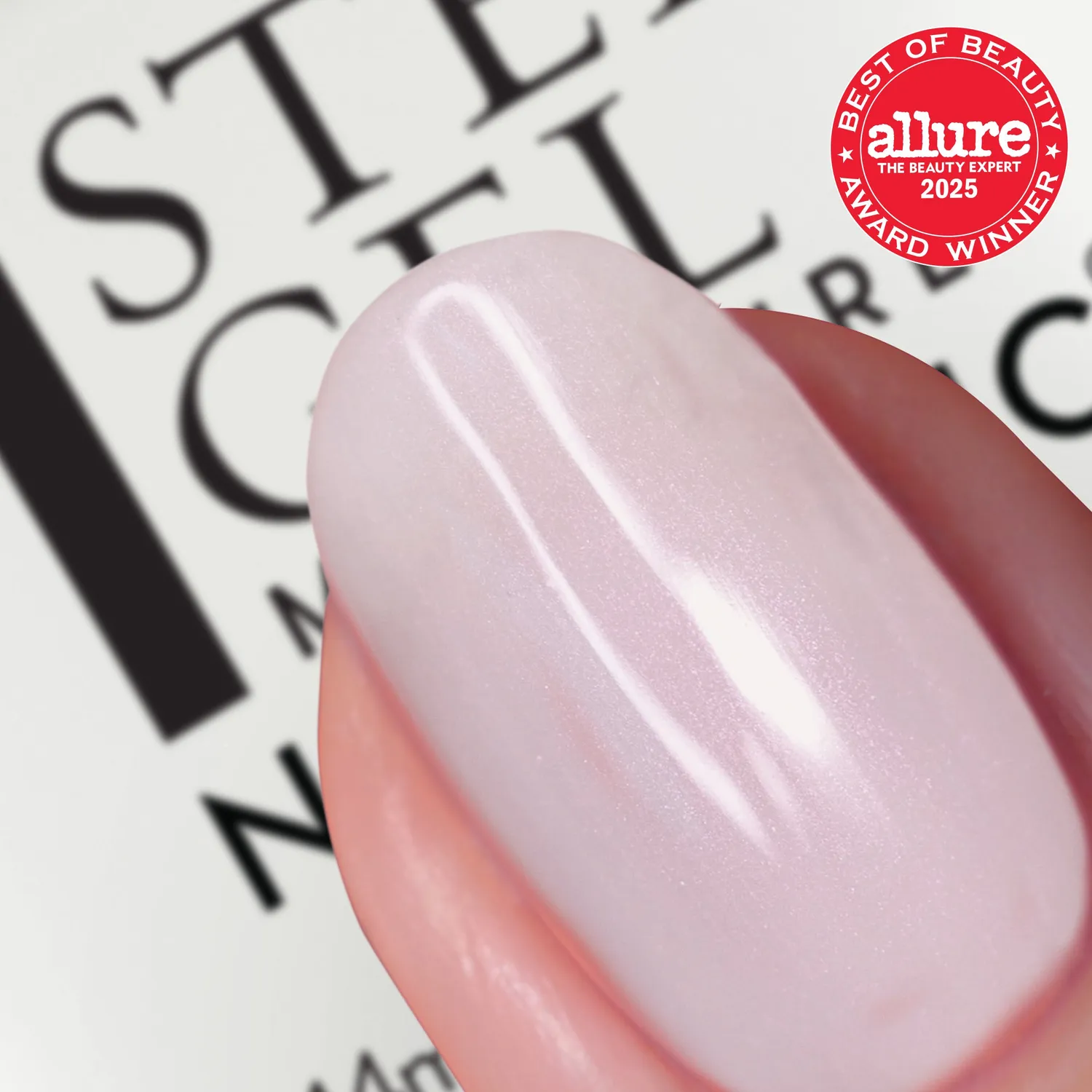Nails Inc It's Topless Emma 1-Step Gel neglelakk hvit