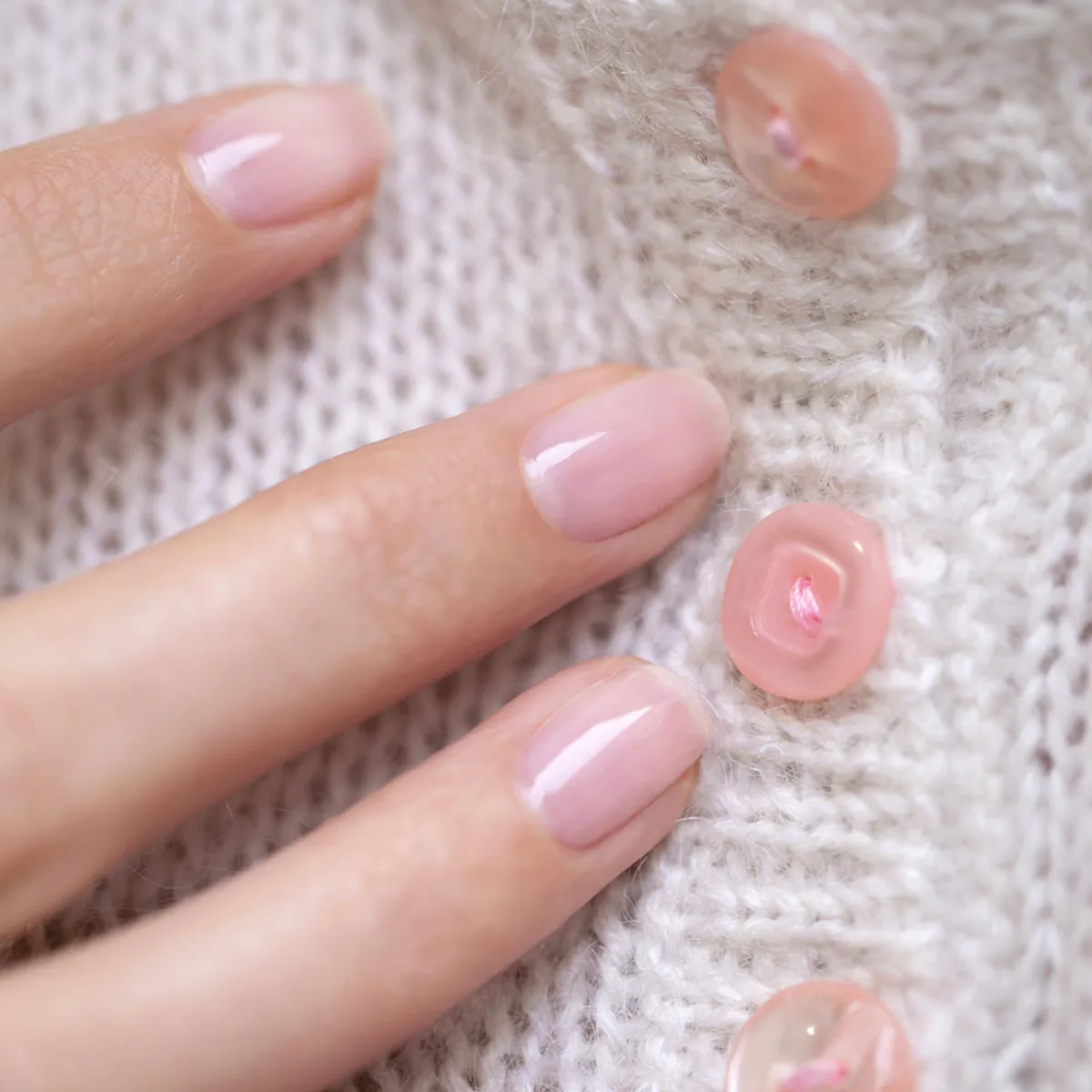 Manucurist Green Hortencia neglelakk sheer lys rosa