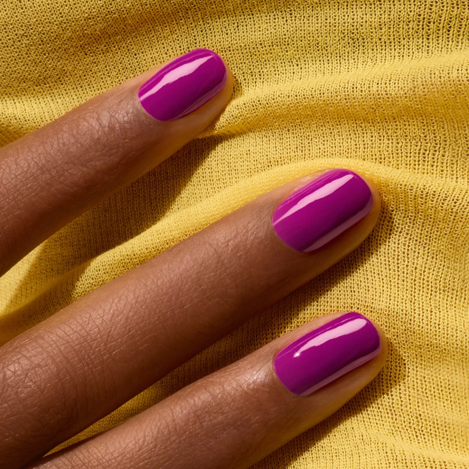 Manucurist Green Flash Fizz gellakk lilla magenta