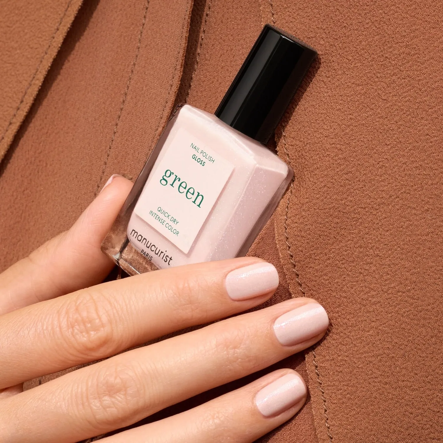 Manucurist Green Gloss neglelakk iriserende rosa