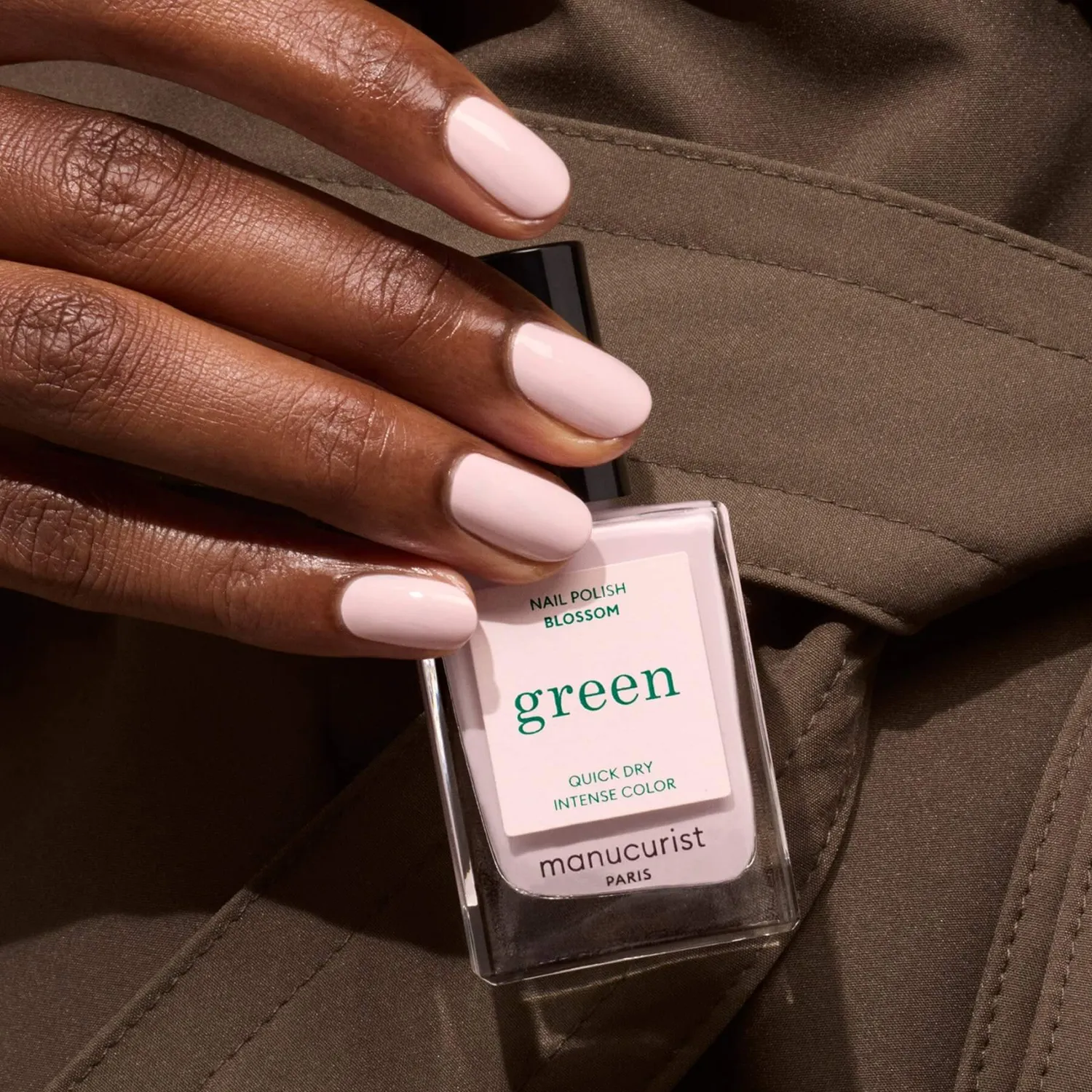 Manucurist Green Blossom neglelakk lys rosa