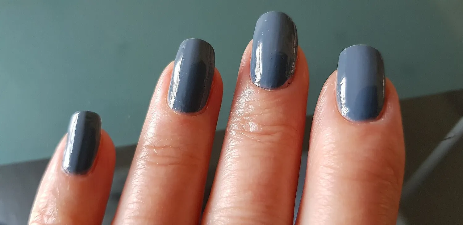 Nails Inc Gloucester Crescent gel effect neglelakk krem