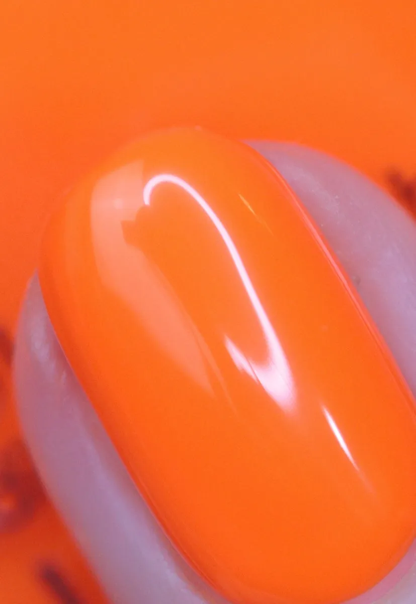 Nails Inc Walker's Court neglelakk neon oransje vegansk