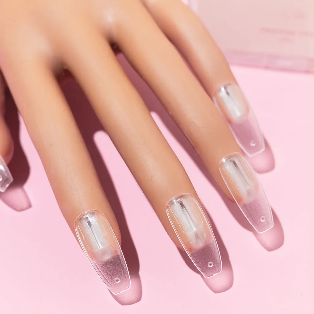 The Gel Collection Practice Hand øvehånd med 50 tipper bøyelig